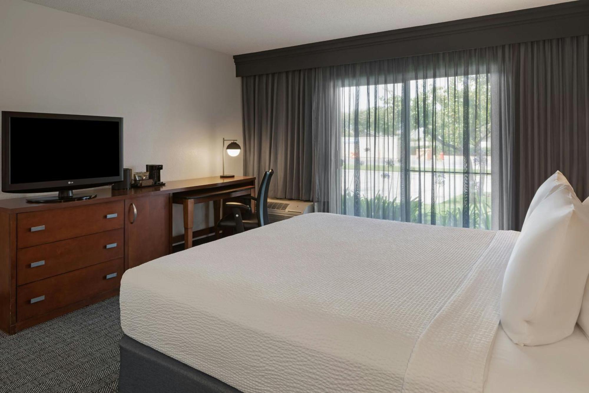 Hotel Courtyard Anaheim Buena Park Extérieur photo